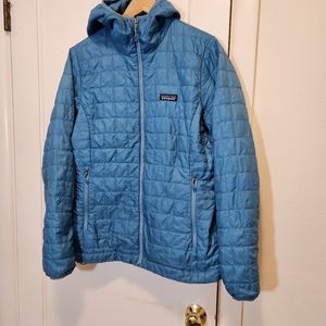 Patagonia down puffer hooded jacket